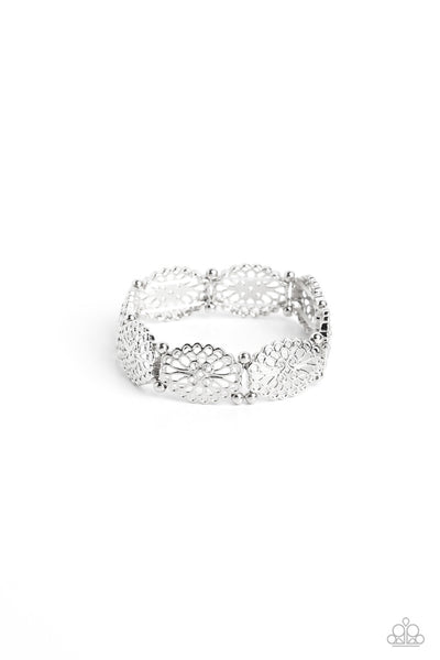 CURLY CHIC - SILVER FILIGREE DISC STRETCHY BRACELET - PAPARAZZI