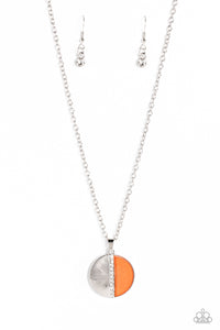 CAPTIVATING CONTRAST - ORANGE SILVER CIRCLE SHORT NECKLACE - PAPARAZZI
