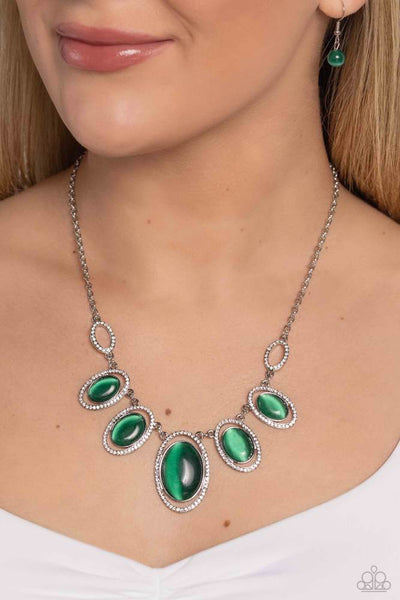 A BEAM COME TRUE - GREEN CAT'S EYE STONE SILVER SHORT NECKLACE - PAPARAZZI