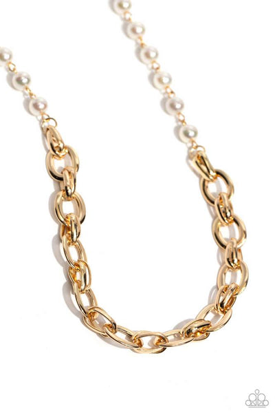 DUAL DAYDREAM - WHITE PEARL GOLD SHORT NECKLACE - PAPARAZZI