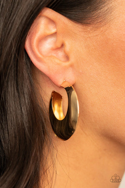 CHIC CRESCENTO - GOLD THICK HOOP EARRINGS - PAPARAZZI