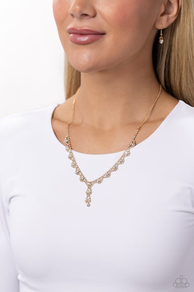 EXECUTIVE EMBELLISHMENT - GOLD WHITE RHINESTONE SHORT NECKLACE - PAPARAZZI