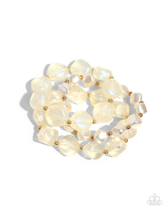 GLITTERY GALA - GOLD WHITE PEARL AND ACRLYIC CUBE STRETCHY BRACELET - PAPARAZZI