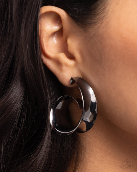 CURLY CADENCE - BLACK GUNMETAL SWIRL HOOP EARRINGS - PAPARAZZI