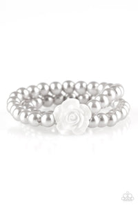 POSH AND POSY - SILVER PEARL WHITE RESIN ROSE STRETCHY BRACELET - PAPARAZZI