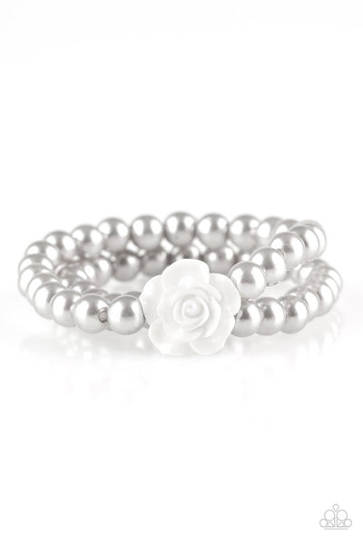 POSH AND POSY - SILVER PEARL WHITE RESIN ROSE STRETCHY BRACELET - PAPARAZZI