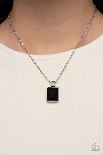 UNDERSTATED DAZZLE - BLACK GEM SILVER NECKLACE - PAPARAZZI