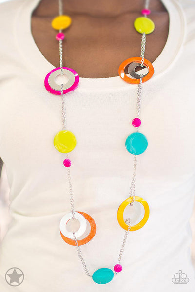 KALEIDOSCOPICALLY CAPTIVATING - PAPARAZZI - MULTI YELLOW ORANGE AND PINK ACRYLIC DISC SILVER NECKLACE