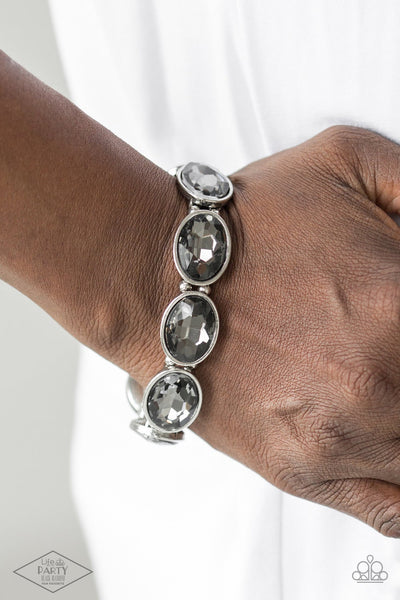 DIVA IN DISGUISE - SILVER OVAL GEM STRETCHY BRACELET - PAPARAZZI