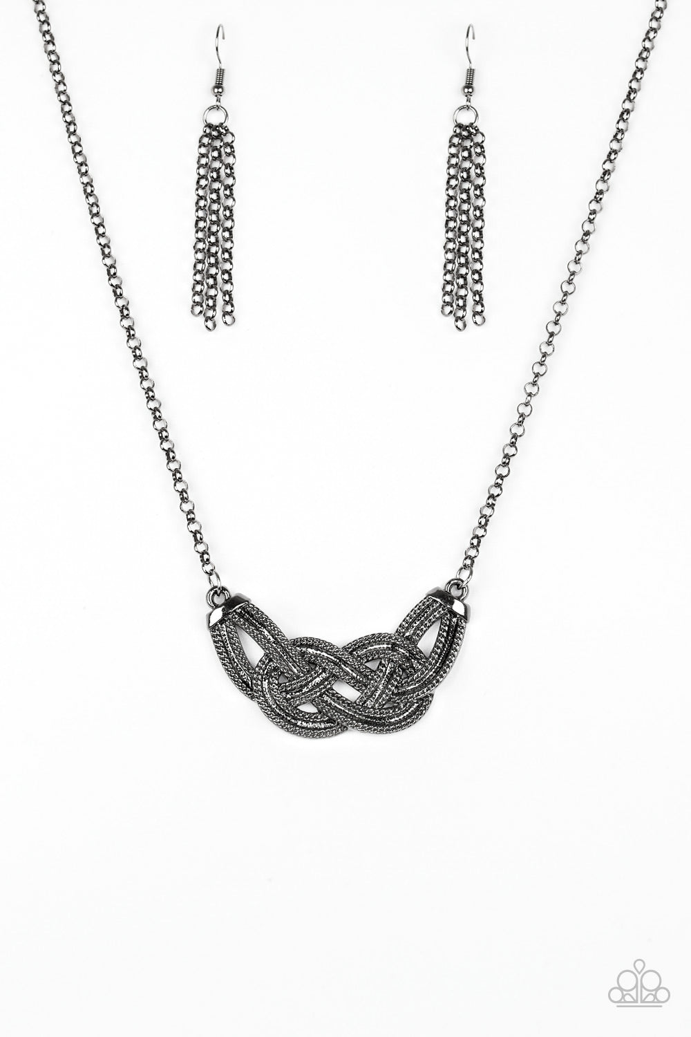 NAUTICALLY NAPLES - GUNMETAL CHAIN NECKLACE - PAPARAZZI