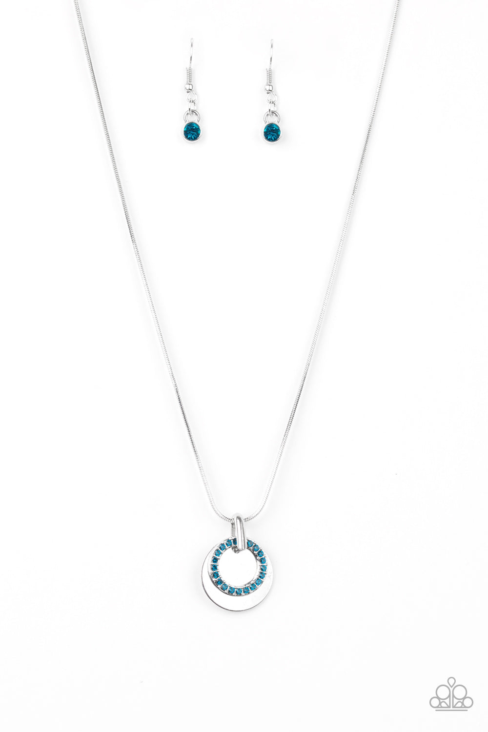 FRONT AND CENTERED - BLUE SHORT NECKLACE - PAPARAZZI