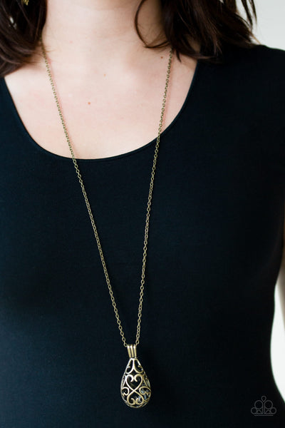 MAGIC POTIONS - BRASS PENDANT NECKLACE - PAPARAZZI