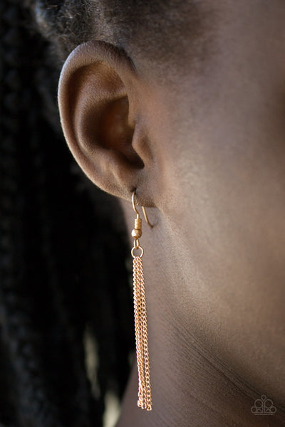 THE PENTHOUSE - PAPARAZZI - GOLD PENTAGON FRAME CHAIN TASSEL PENDANT NECKLACE