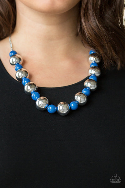 TOP POP - PAPARAZZI - BLUE AND SILVER BEAD NECKLACE