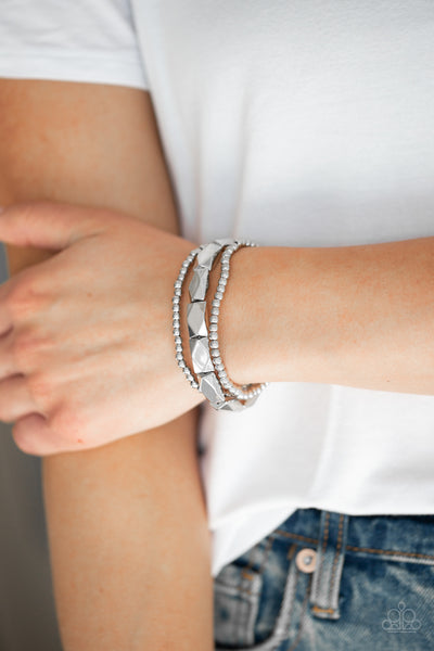 METAL MOVEMENT - SILVER BEAD STRETCHY BRACELET SET