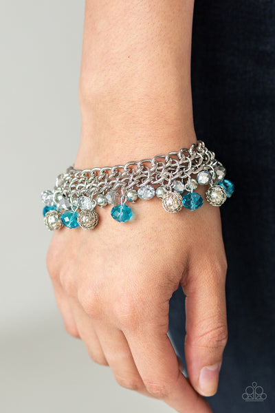 THE PARTY PLANNER - BLUE AND SILVER METALLIC BEAD BRACELET - PAPARAZZI
