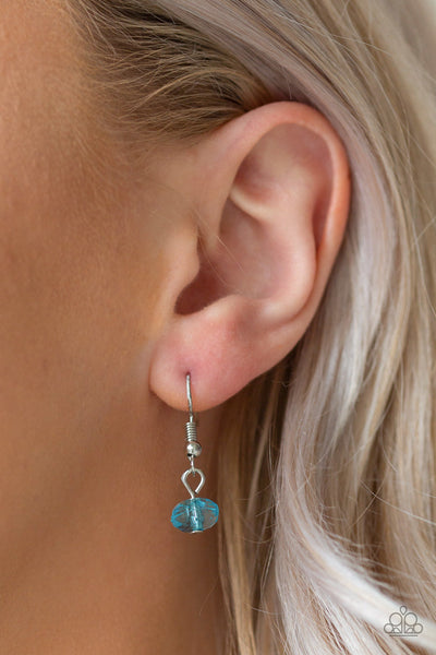 I WANT TO SEA THE WORLD - PAPARAZZI - BLUE  SHELL-LIKE CRYSTAL BEAD SILVER NECKLACE