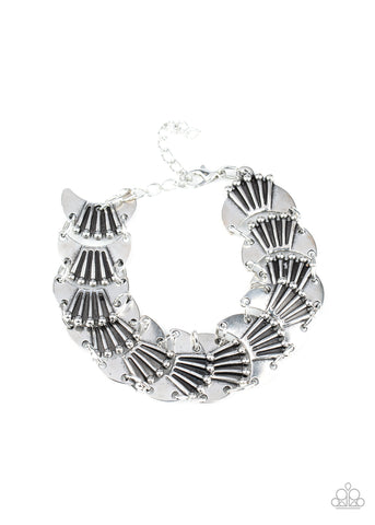 MOONLIT MESA - SILVER CRESCENT FRAME BRACELET