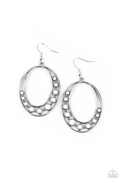 CRESCENT COVE - WHITE BEAD SILVER OVAL EARRINGS - PAPARAZZ