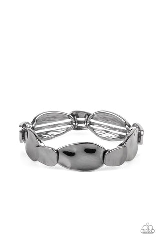 ABSOLUTELY APPLIQUE - BLACK HAMMERED GUNMETAL STRETCHY BRACELET - PAPARAZZI