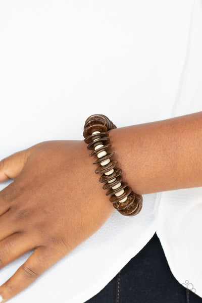 CARIBBEAN REEFS - BROWEN WOODEN DISC STRETCHY BRACELET - PAPARAZZI