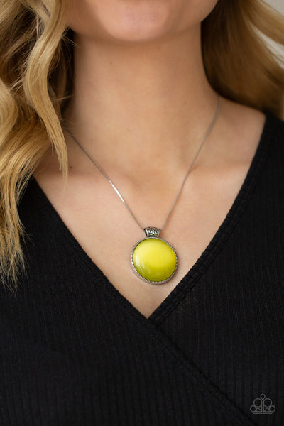LOOK INTO MY AURA - YELLOW CAT'S EYE NECKLACE - PAPARAZZI