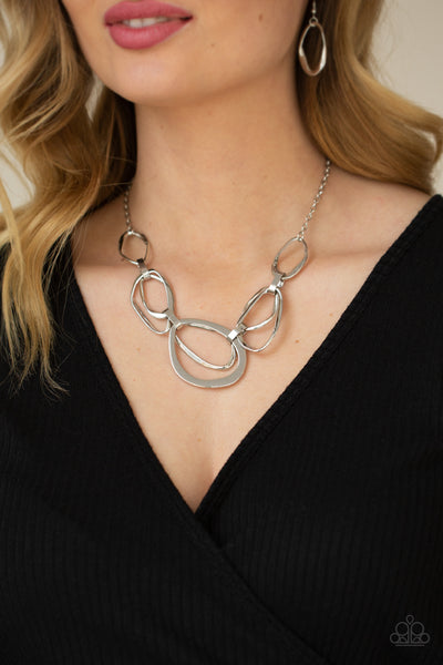 PREHISTORIC HEIRLOOM -SILVER SHINY NECKLACE - PAPARAZZI