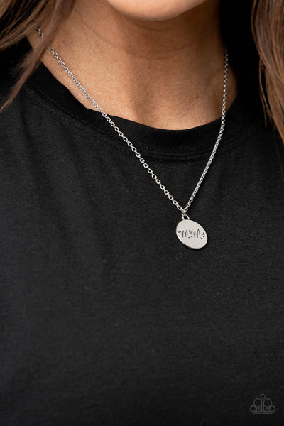 THE COOL MOM - SILVER "MOM" HEART DAINTY PENDANT NECKLACE - PAPARAZZI