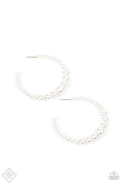 Glamour Graduate - White Fashion Fix August 2021