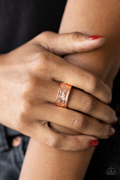 BILLOWY BANDS - COPPER SHINY RING - PAPARAZZI
