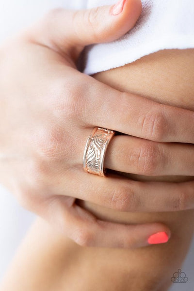 BILLOWY BANDS - ROSE GOLD RING - PAPARAZZI