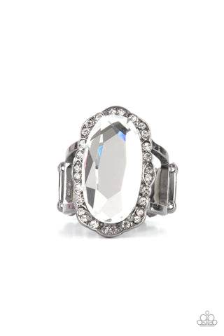 BLING TO HEEL - BLACK GEM SILVER RING - PAPARAZZI