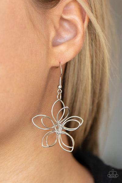 FLOWER GARDEN FASHIONISTA - SILVER WIRE FLORAL NECKLACE - PAPARAZZI