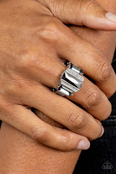 A GLITZY VERDICT - SILVER SMOKY GEM RING - PAPARAZZI