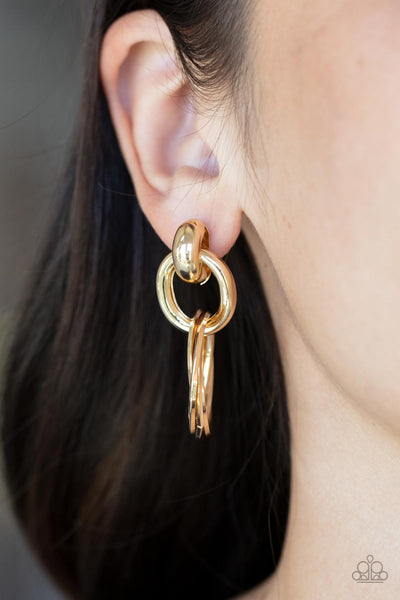 DYNAMICALLY LINKED - GOLD CIRCLE SMALL POST EARRINGS - PAPARAZZI