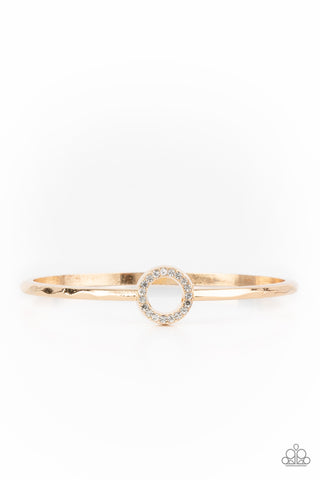 CENTER COUTURE - GOLD WITH WHITE RHINESTONE CIRCLE BANGLE BRACELET - PAPARAZZI