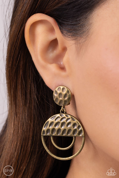 SOUTHERN SOUVENIR - BRASS HAMMERED CIRCLE CLIP-ON EARRINGS - PAPARAZZI