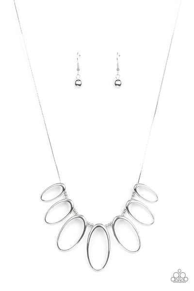 THE MANE INGREDIENT - SILVER OVAL NECKLACE - PAPARAZZI