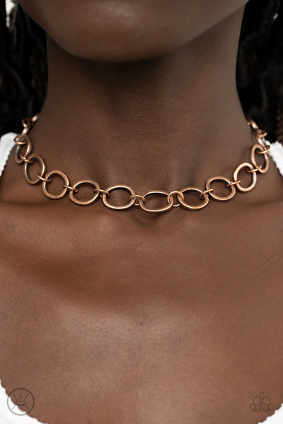 90S NOSTALGIA - COPPER LARGE LINK CHAIN CHOKER NECKLACE - PAPARAZZI