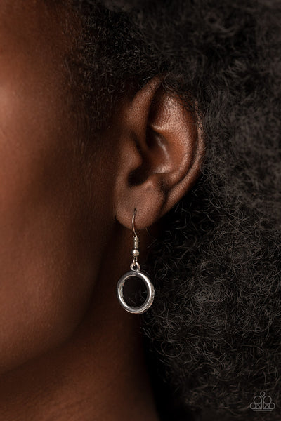 LINKED UP LUMINOSITY - SILVER OVAL NECKLACE - PAPARAZZI