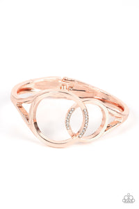 SCOPE OF EXPERTISE - ROSE GOLD CIRCLE RHINESTONE HINGED BRACELET - PAPARAZZI