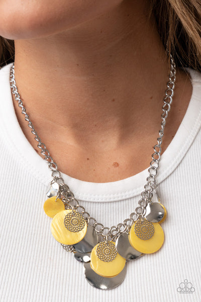 OCEANIC OPERA - YELLOW AND SILVER DISC NECKLACE - PAPARAZZI