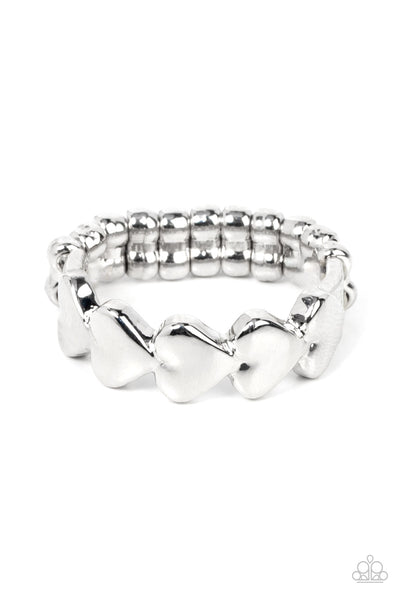 RHYTHM OF LOVE - SILVER HEART RING - PAPARAZZI
