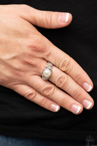 SELFIE STATUS - WHITE PEARL SILVER RING - PAPARAZZI