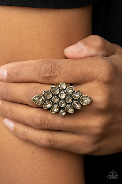 COMBUSTIBLE IRIDESCENCE - BRASS TOPAZ RHINESTONE RING - PAPARAZZI