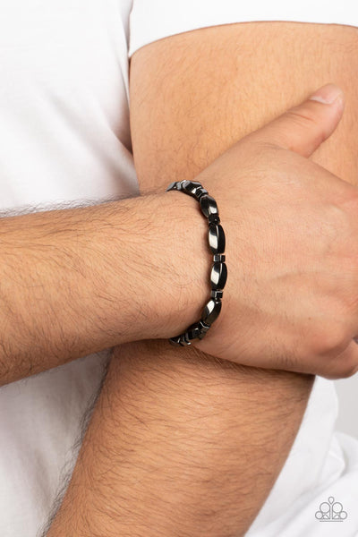 MAGNETIC MANTRA - BLACK GUNMETAL STRETCHY URBAN BRACELET - PAPARAZZI