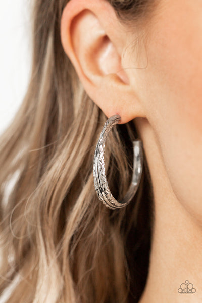 CONTOUR DE FORCE - SILVER HOOP EARRINGS - PAPARAZZI