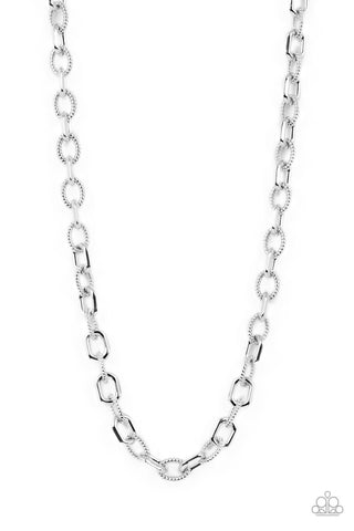 MODERN MOTORHEAD - SILVER CHAIN URBAN NECKLACE - PAPARAZZI