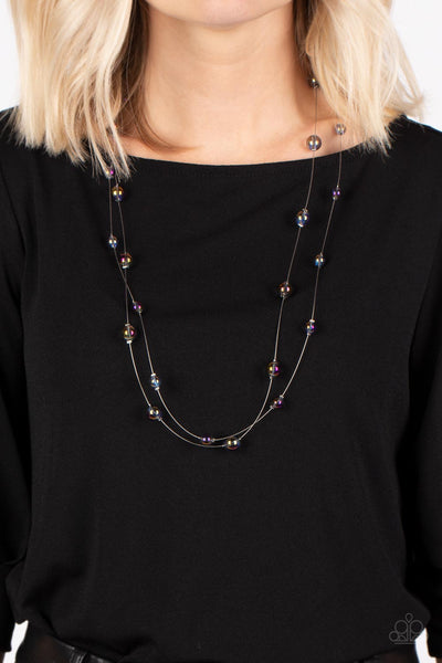 INTERSTELLAR ILLUSIONS - PURPLE OIL SPILL GLASSY BEAD WIRE NECKLACE - PAPARAZZI
