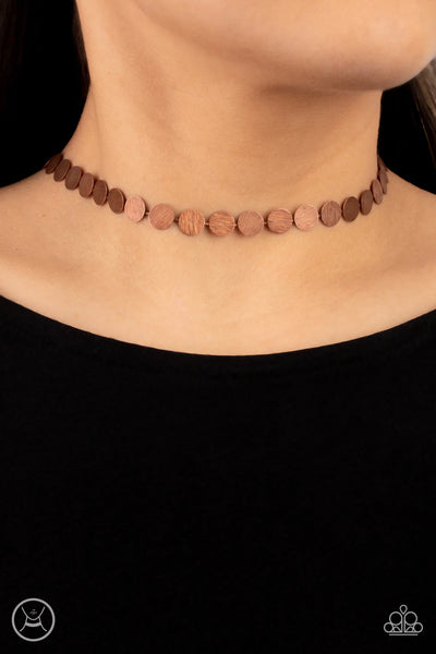 FLASH MOB FLICKER - COPPER DISC CHOKER NECKLACE - PAPARAZZI